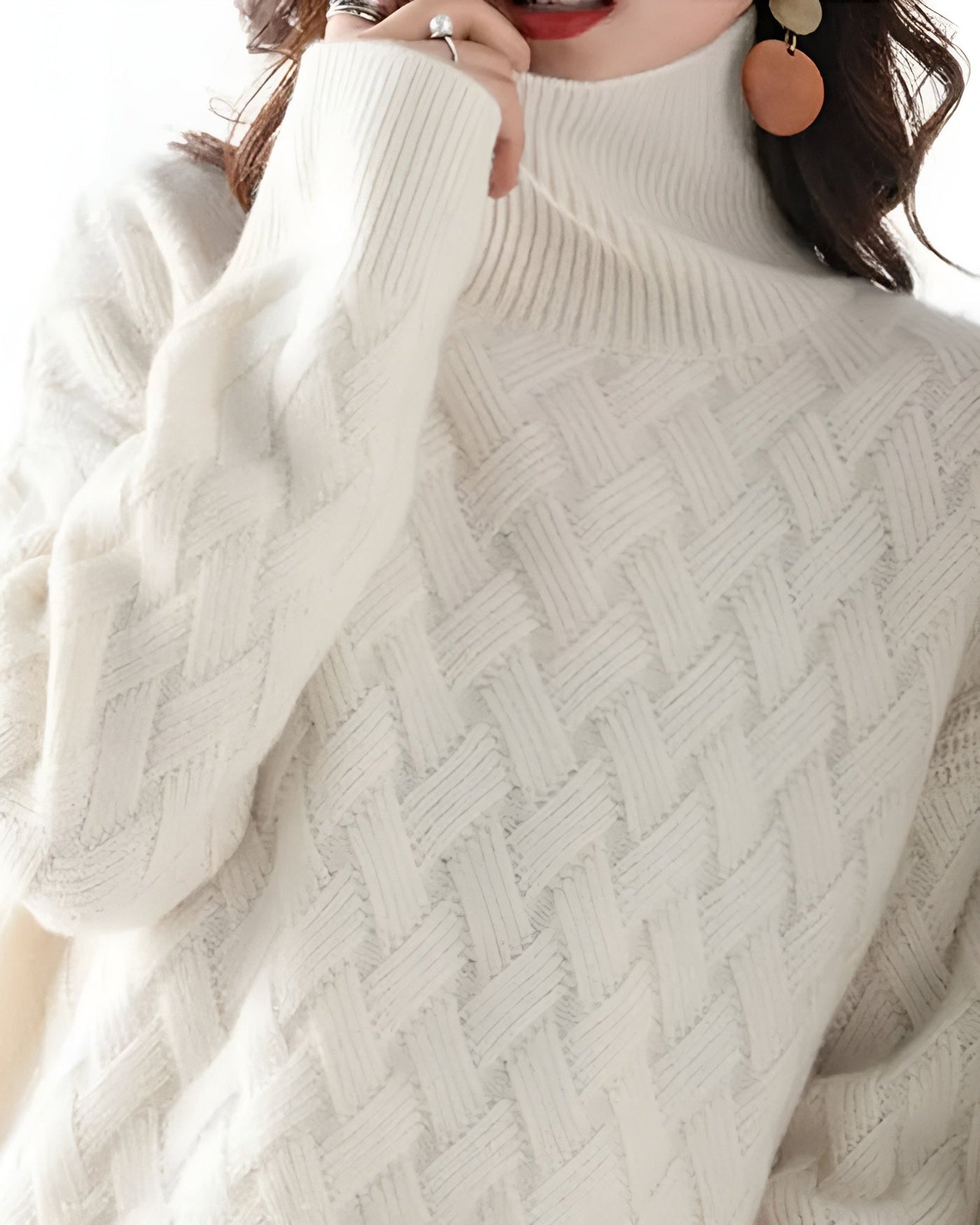 Chic soft cashmere turtleneck jumper