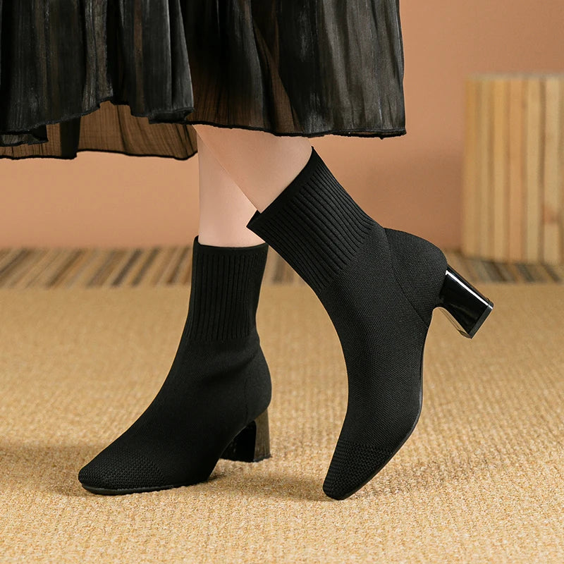 Marlinda™ | Elegant simple boots with high heels