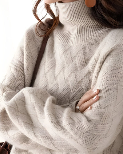 Chic soft cashmere turtleneck jumper