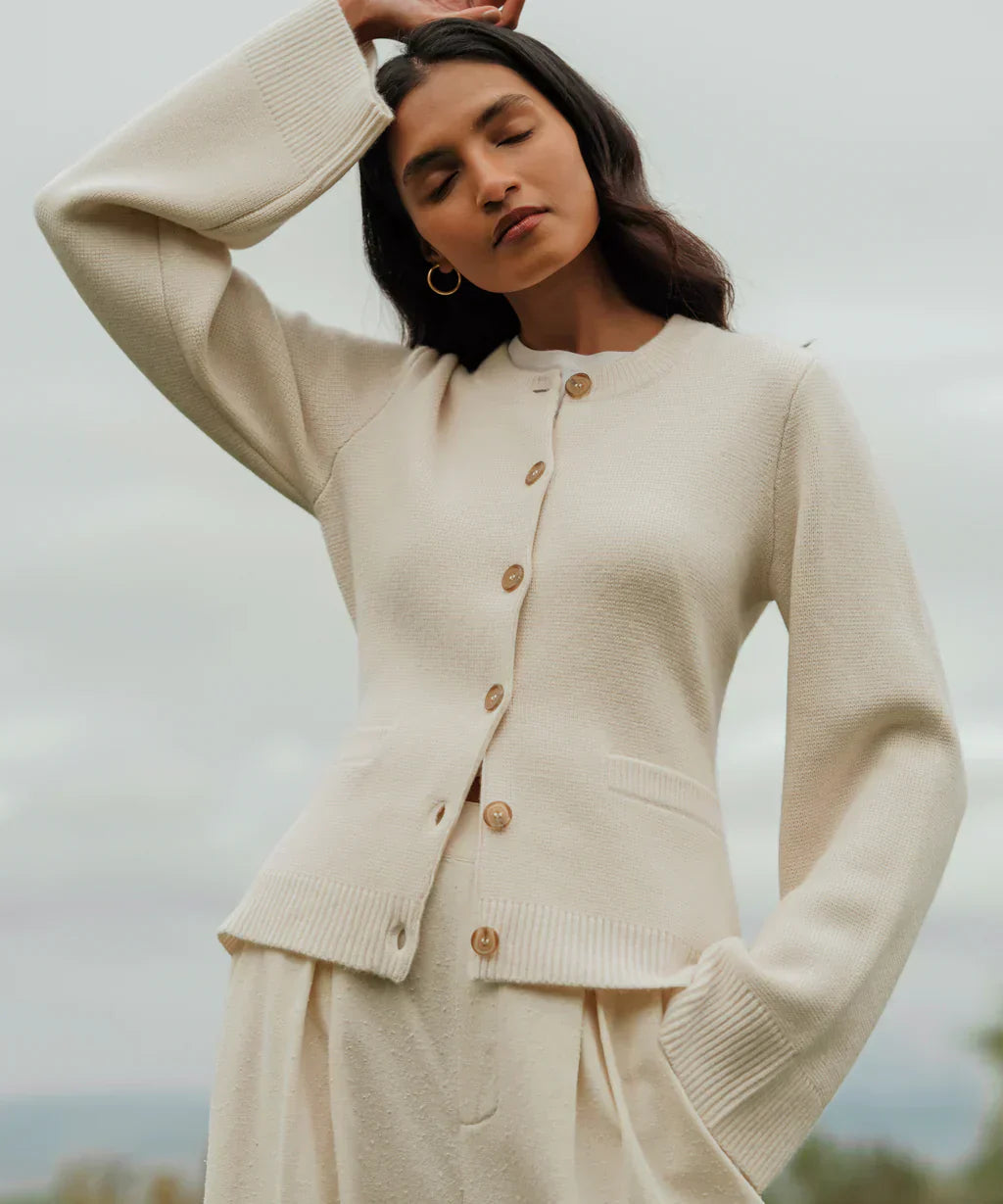 Margery™ | Elegant wool cardigan with button placket